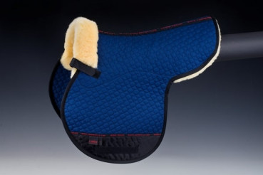 Preview: Christ Lammfell-Satteldecke Champ