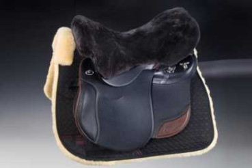 Preview: Christ Lammfell Sattelsitzbezug "Prestige Trekker"