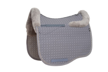 Preview: Mattes Lammfell Eurofit Schabracke Fellrand vorne und hinten- schnell verfügbar